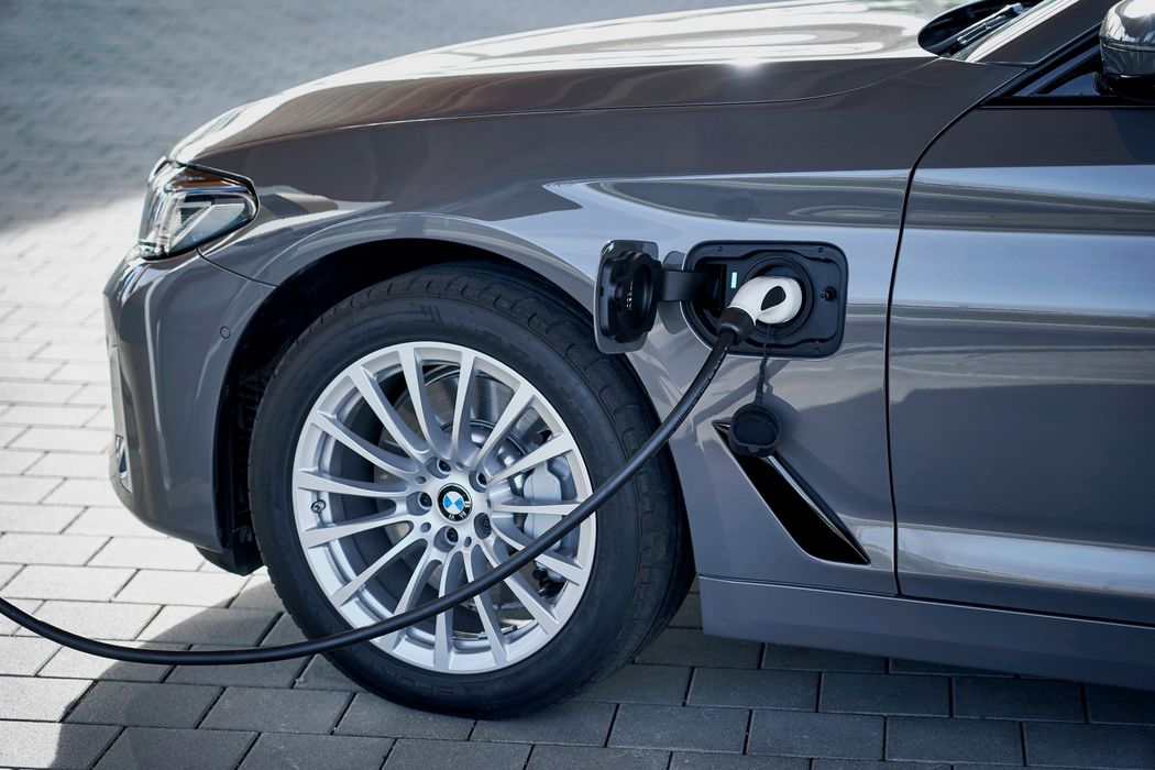 BMW 5er Limousine Plug-In Hybrid