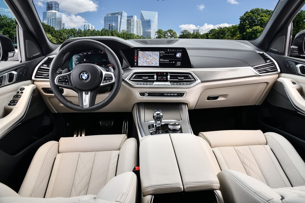 BMW X5 M Automobile